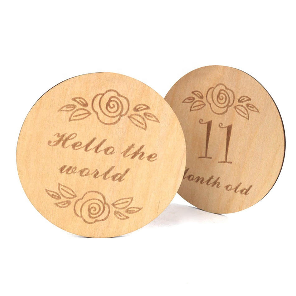 Souvenir Carving Baby Milestone Wooden Cards Round Wood Chip