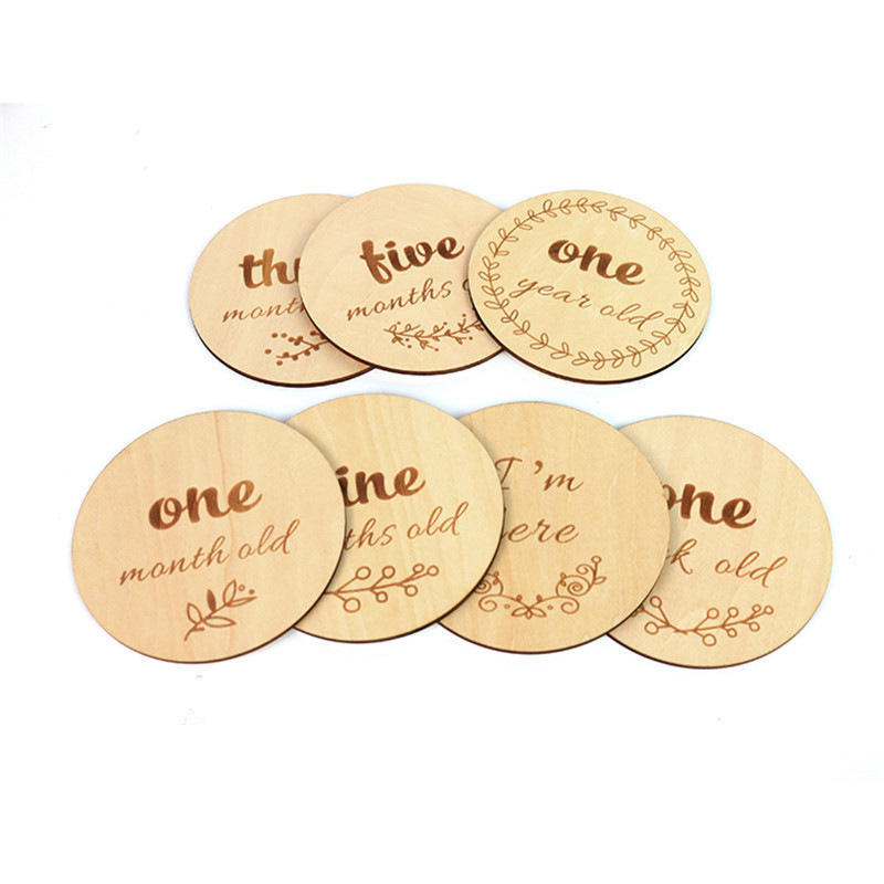 Souvenir Carving Baby Milestone Wooden Cards Round Wood Chip