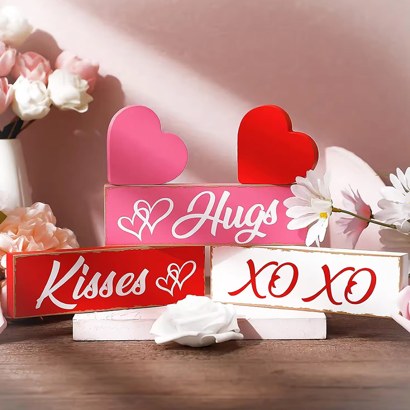 Wooden Heart Sign Decoration Gift Tiered Tray Decoration Wooden Heart Shape Wedding Decoration